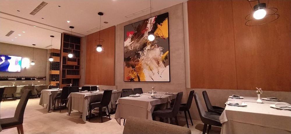 Boutique Hotel Whisky Tirana Exteriör bild