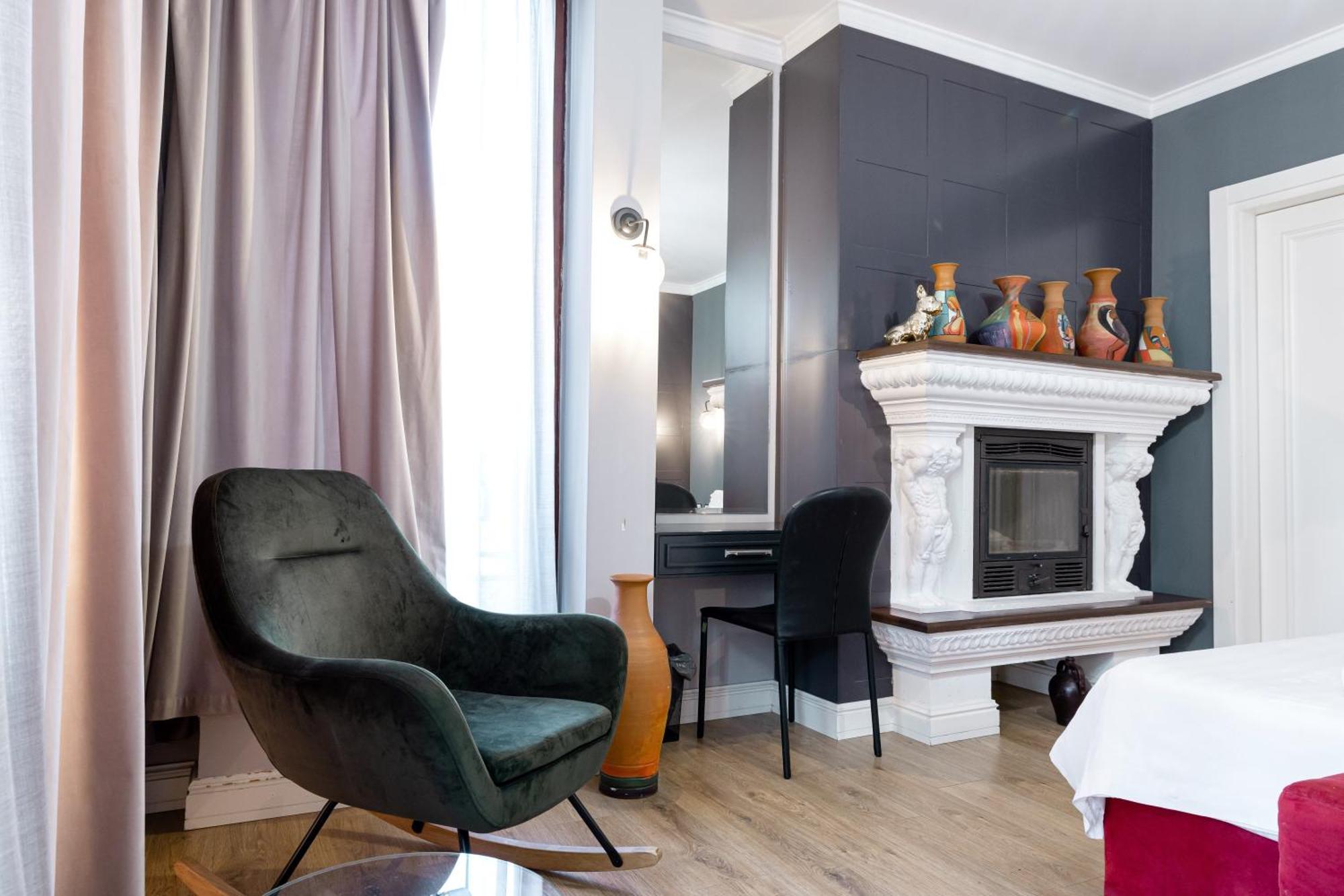 Boutique Hotel Whisky Tirana Exteriör bild