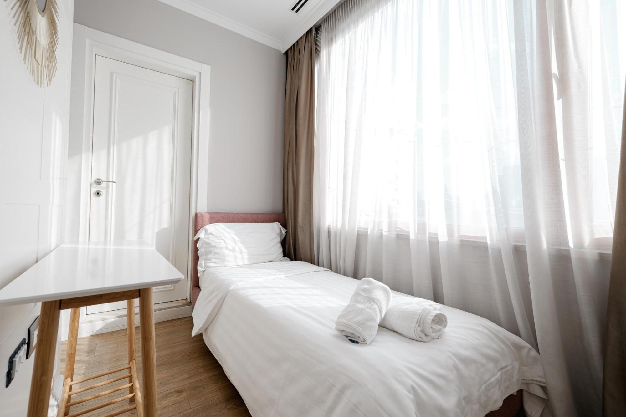 Boutique Hotel Whisky Tirana Exteriör bild