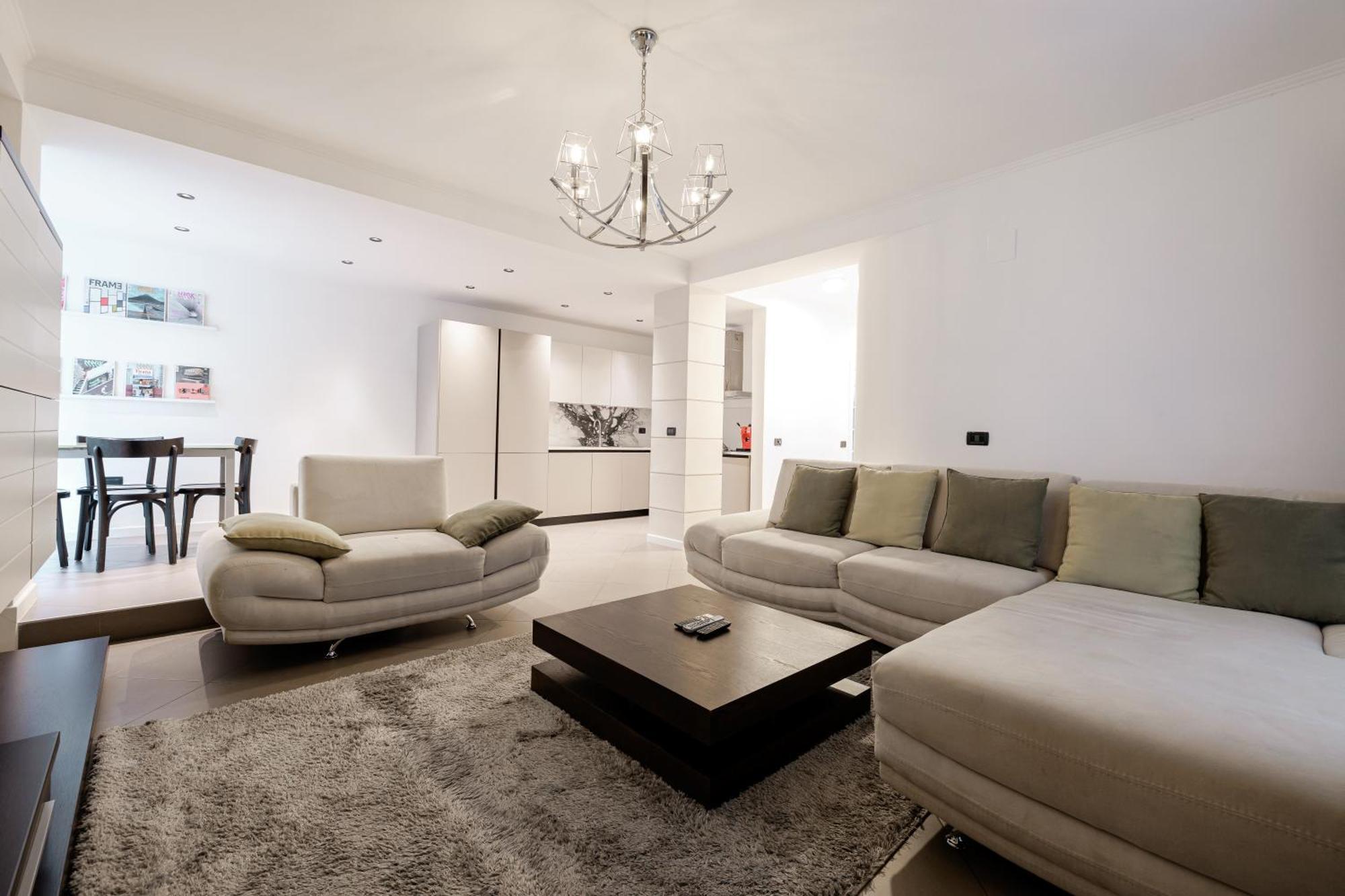 Boutique Hotel Whisky Tirana Exteriör bild