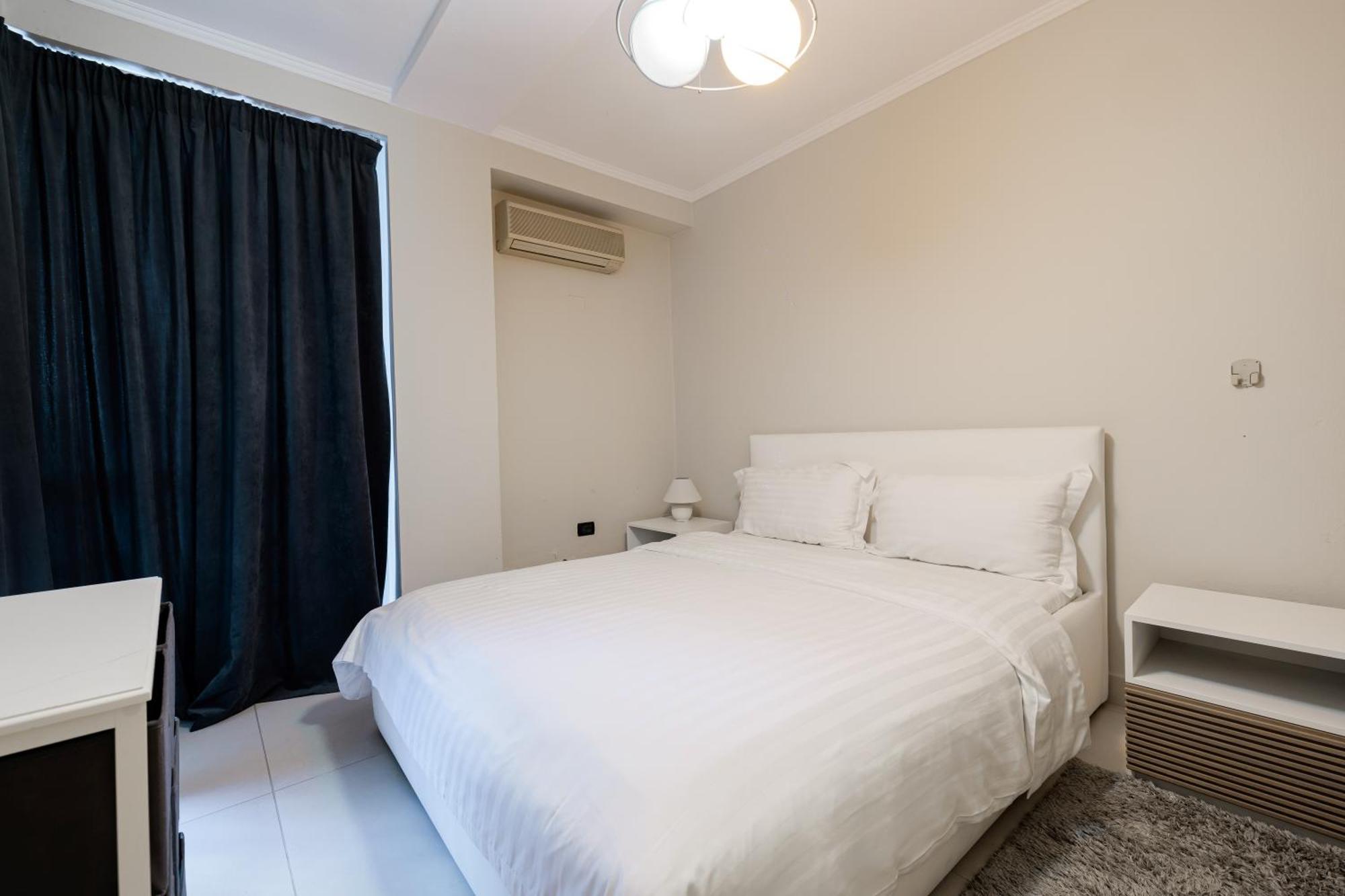 Boutique Hotel Whisky Tirana Exteriör bild